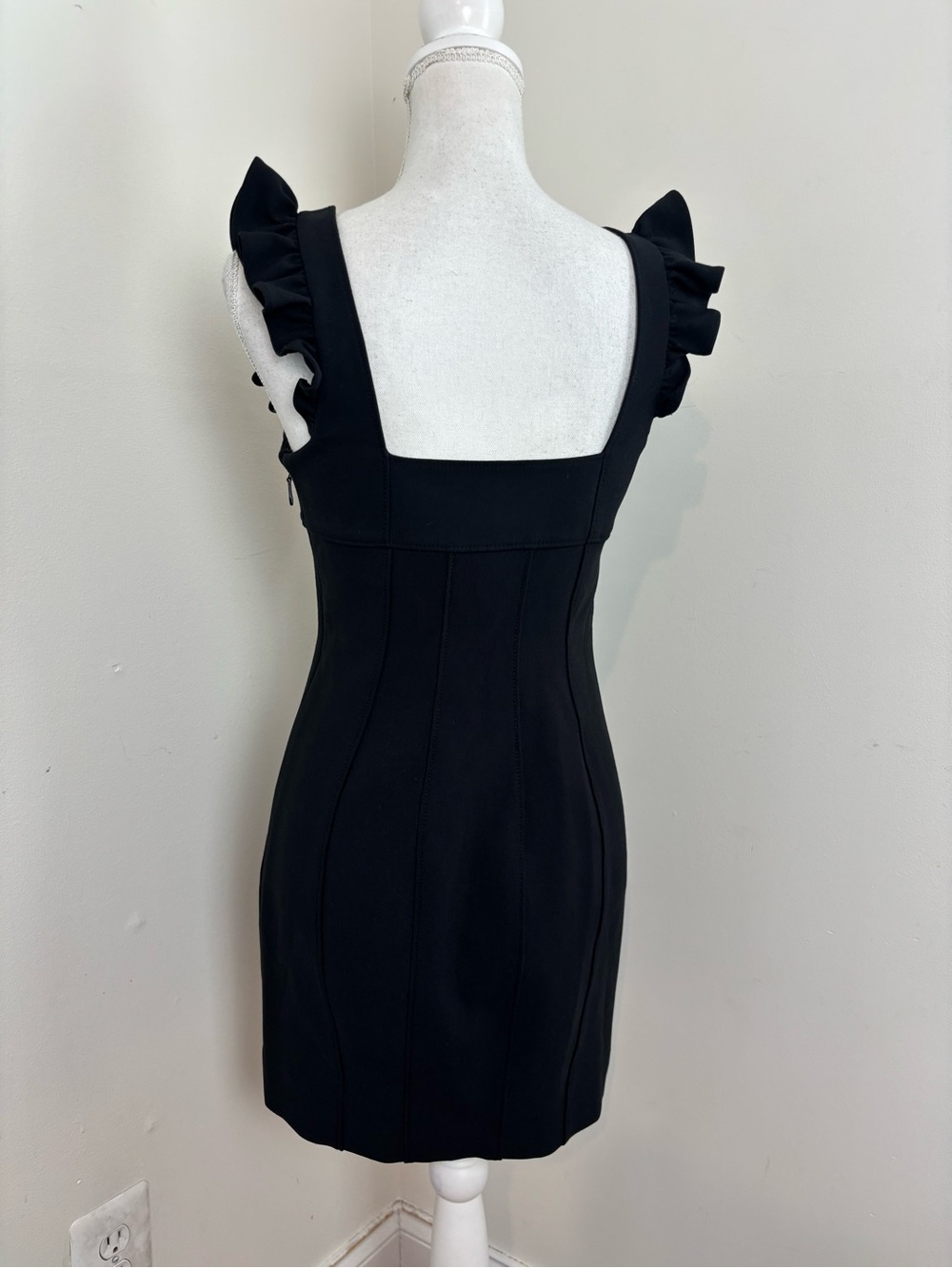 Cinq a Sept Jolie Mathis Mini Dress in Black Size 6 - Picture 3 of 11